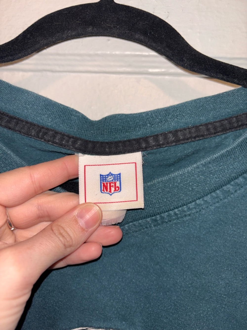 Vintage Y2K NFL Philadelphia Eagles V Neck Shirt Retro Embroidered Logo XL/XXL - Picture 3 of 8